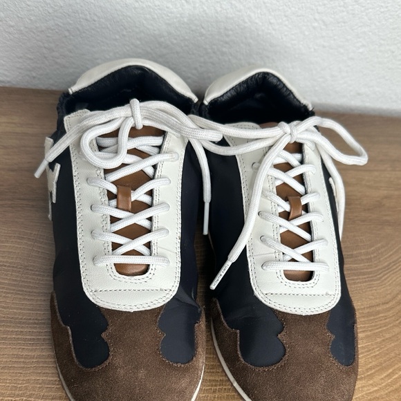 Tory Burch woman’s Sneakers in Black, White, and Brown - Picture 3 of 16